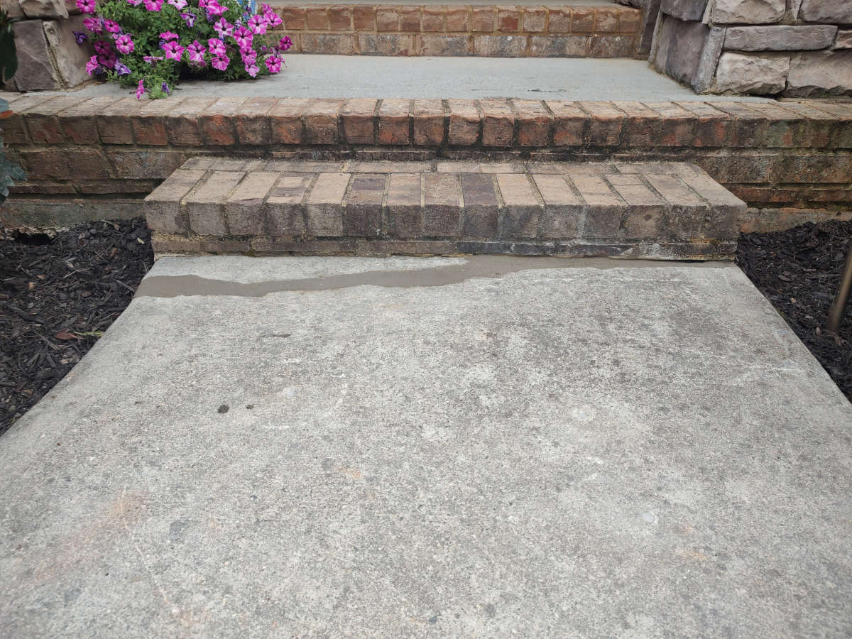 AdvanceLifting's tweet image. If you have unsightly or unsafe sidewalks or walkways, contact us at Advance Concrete Lifting and Leveling. We can repair most cracked or unlevel sidewalks quickly and with less expense than replacement.
#concreterepair #atlanta #repairdontreplace