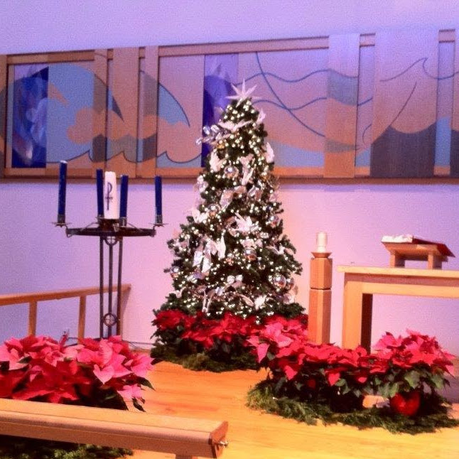 PELCAlexandria's tweet photo. We decked the halls and now we need to clean them up! Please join us Monday, January 9 at 6:30 pm to help take down the holiday decorations and put them away. Thank you in advance for pitching in! https://t.co/r2dZWXJunT