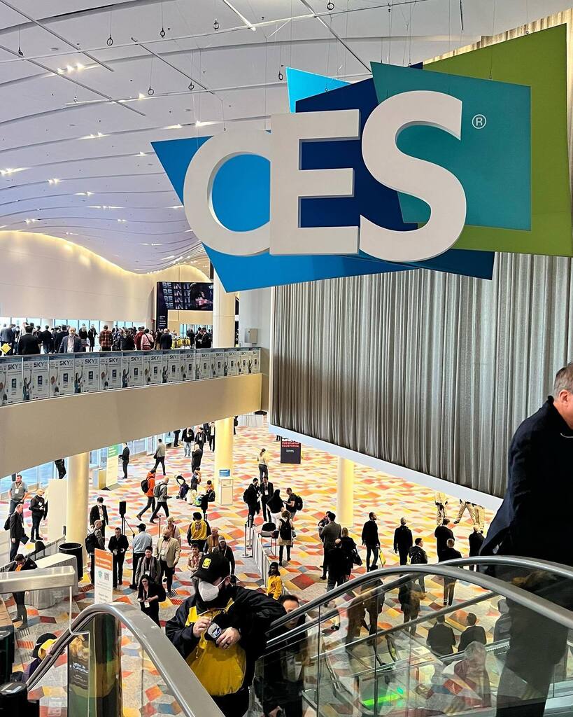 Wirelessnerd's tweet photo. I’m here! Keep an eye on the stories! #CES2023 https://t.co/Ne9ESA3aCu #WirelessNerd https://t.co/gZ7eRMyTBg