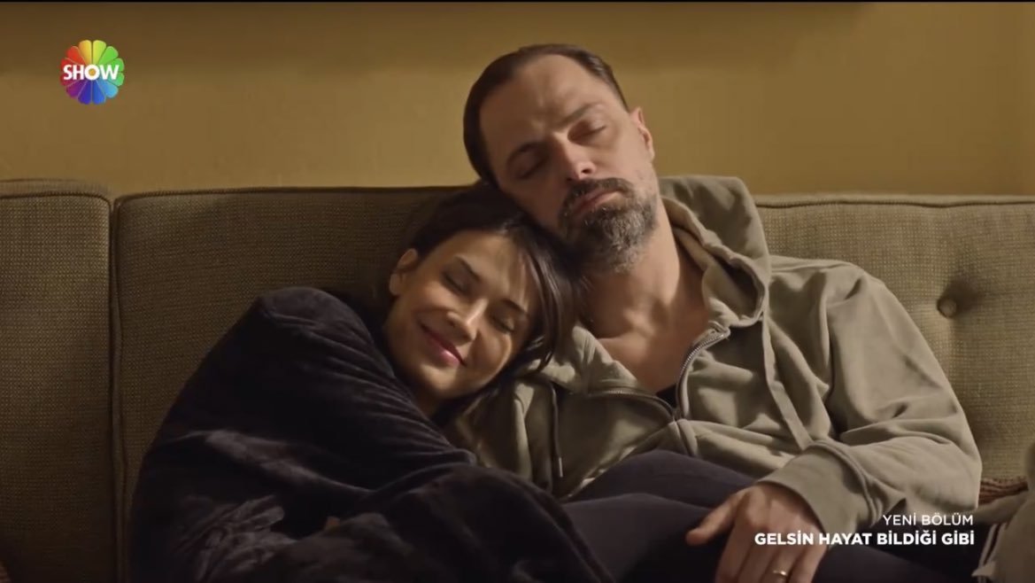 vildannn_98's tweet photo. Ay harikayız üç tane çift shipimiz var ve hepsi birbirinden güzel 😘😍❤️
#SadGül
#AfTal 
#AlMam https://t.co/djfQVbqYlK