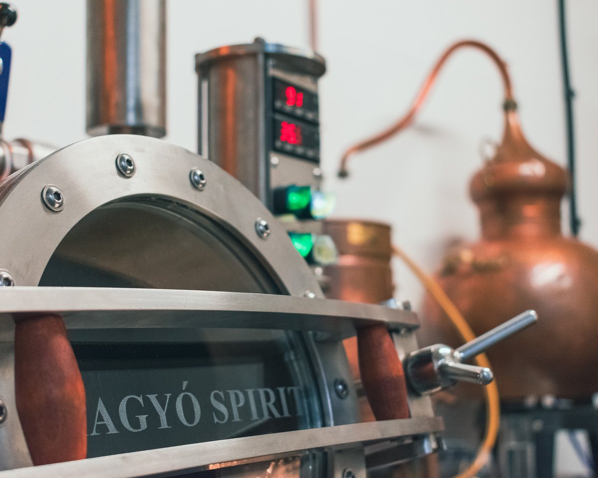 ForagersGin's tweet image. Two Black Label distillations to kick off a New Year of gin-making fun! 

Black Label - bit.ly/3KmRrKu

#ginuary