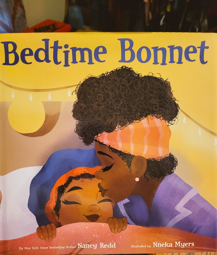 The twins pick for tonight's bedtime story.🥰 #bedtimebonnet <a href="/nancyredd/">Nancy Redd</a> <a href="/NnekaMyers/">Nneka Myers</a> ..I love when I come across new black/brown children's books 😍🥰