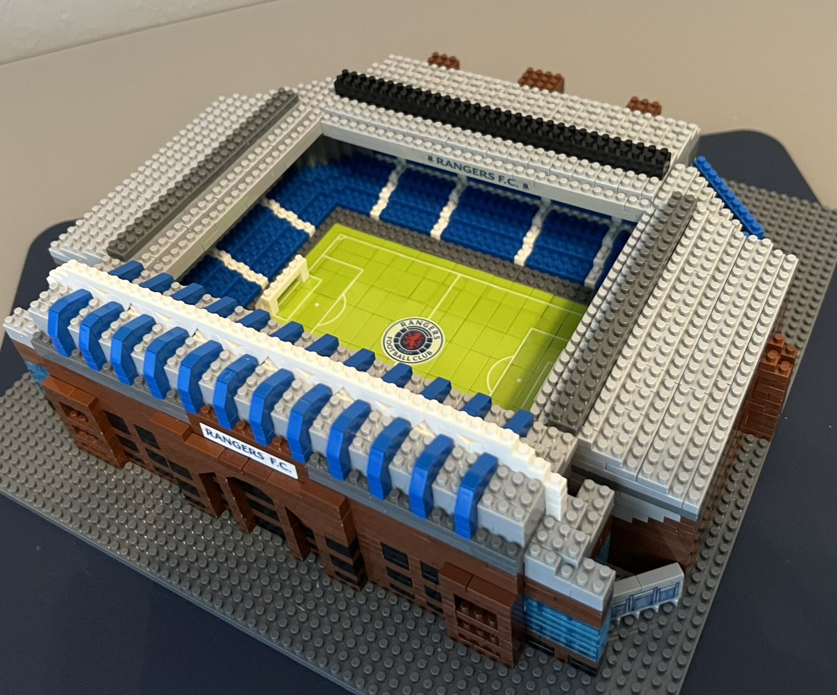 Clarkie8's tweet photo. A nice wee project between Christmas and New Year. It has turned out great 🔴⚪️🔵 #ibrox #brxlz https://t.co/vqxyWPlPfa