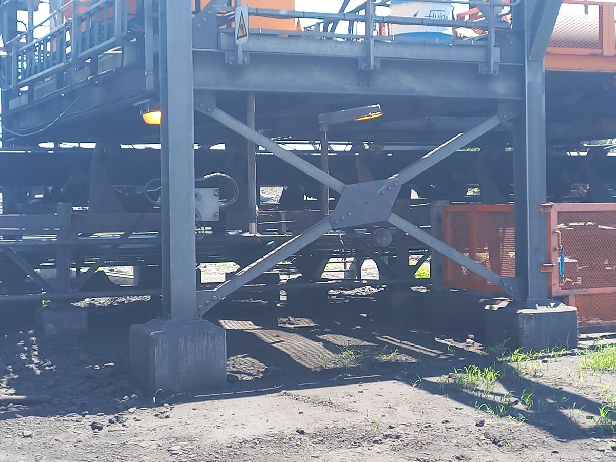 soloptimist's tweet photo. @mlota_azola If you want it engineered right, call the right engineers.

* civil 
* electrical 
* process 
* mechanical 
* structural 
* project management

IN

Mining, residential, commercial, industrial, agriculture, retail.

Our team, has well over 150 years engineering experience.

DM. https://t.co/jYOvTcVzi5