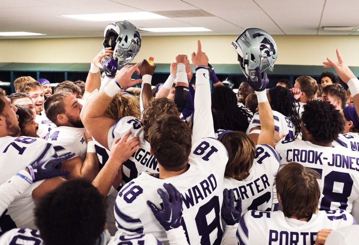 All together 💜

h/t K-State Football