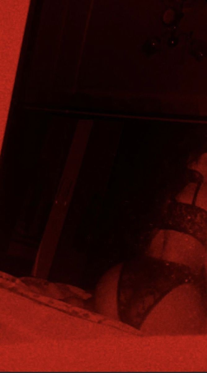 كسّيٍْ يبي احد يمصة 😫🫦. 
#معصيتيي__راحتيي #فويس