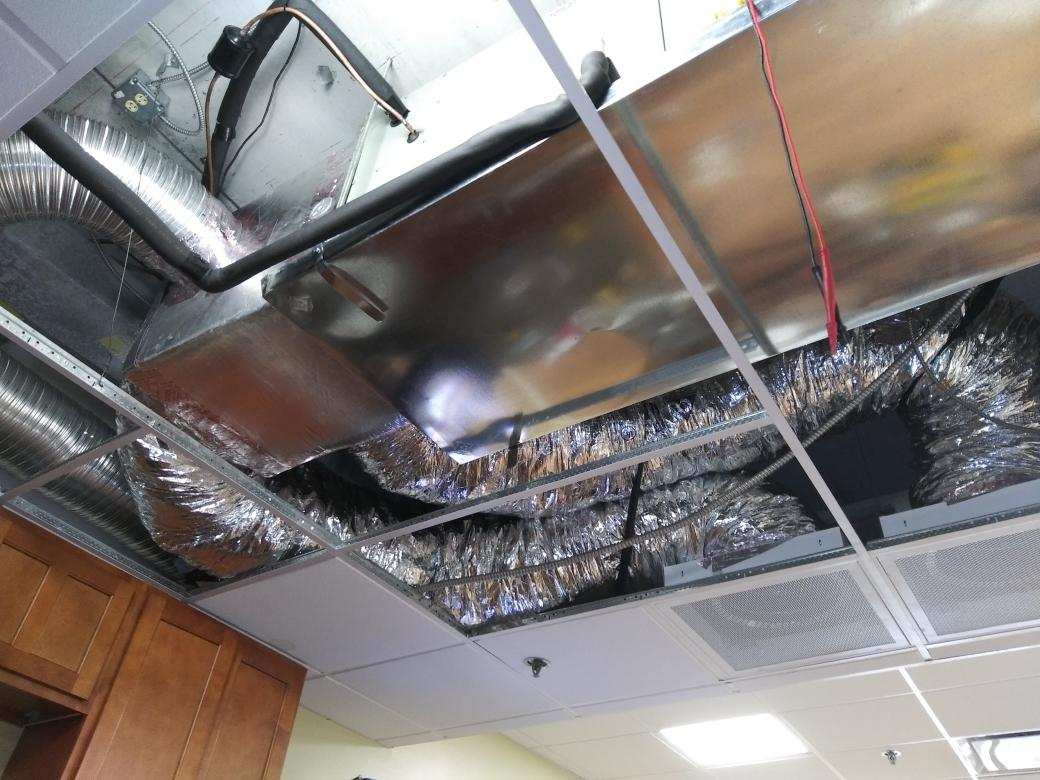 ACSCoolingCo's tweet image. From duct work to new heating and air conditioning systems
from service and repairs on existing systems to maintenance agreements
from friendly customer service to fully certified, knowledgeable technicians
🏆💪WE HAVE IT ALL!! 💪🏆
CONTACT US TODAY FOR ANY AC NEEDS!
727-738-6006