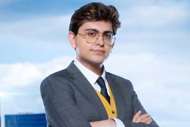 NickScottNolan's tweet photo. There's one every series.
Does #TheApprentice grow them in a lab? https://t.co/o7QzV7lKDI