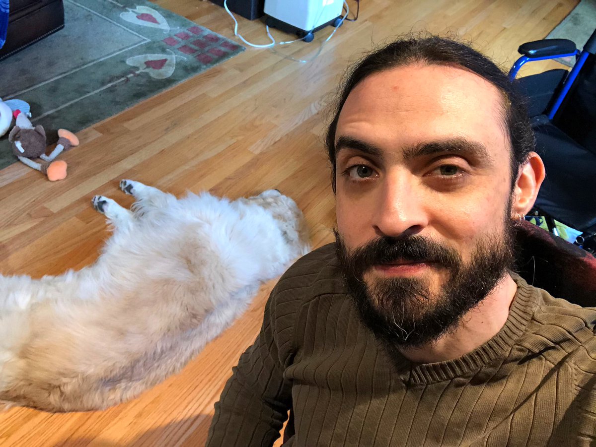JD_McGibney's tweet photo. Sitting at the desk organizing my tasks for the afternoon and my supervisor is sitting over my shoulder. 🐶

#puppylife #puppyfriends #goldenretriever #goldenretrievers #workingfromhome #workingfromhomelife https://t.co/lWkzYFVtHQ