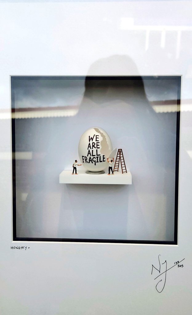 FifiDeLyonBliss's tweet photo. What moved you to tears this week? For me, it was #NicJoly #Artwork
#WeAreAllFragile ๐๐ฅ๐ข
#art #fragile #artgallery https://t.co/FQFYTmfUMG