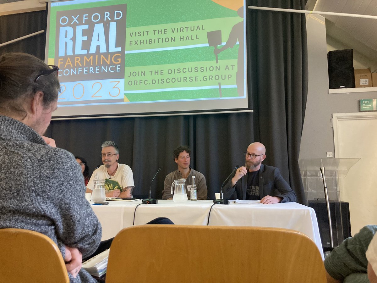 ChettleEstate's tweet image. This was the talk of the day… ‘Folklore, Custom and Ritual’ w/ folk legend Sam Lee, author of Women Rose Rooted Sharon Blackie &amp;amp; my new favourite writer &amp;amp; speaker, Ru Callender who wrote ‘What Remains - Life, Death and the Art of Undertaking’ ❤️ The atmosphere at the end was 👌