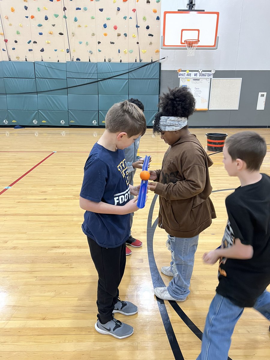 We reviewed procedures and worked on teamwork with a pipeline challenge. Students are refreshed and ready to tackle the learning going forward! @MrKuchJeff #physed