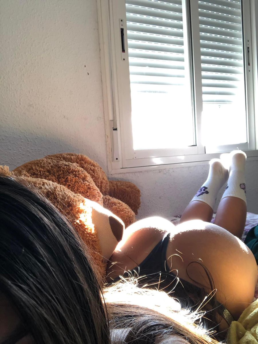 sxologia's tweet photo. Podrían ser tus almohadas https://t.co/H05Kbq7iKB
