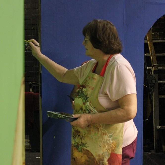 PPGateshead's tweet image. We're loving the concentration on Susan's face as she adds an artistic touch to the set of 'Jeeves &amp;amp; Wooster in Perfect Nonsense'. You can see the result when the show opens on 16 January, so make sure you get your ticket!

#Amdram #SetBuild #BehindTheScenes