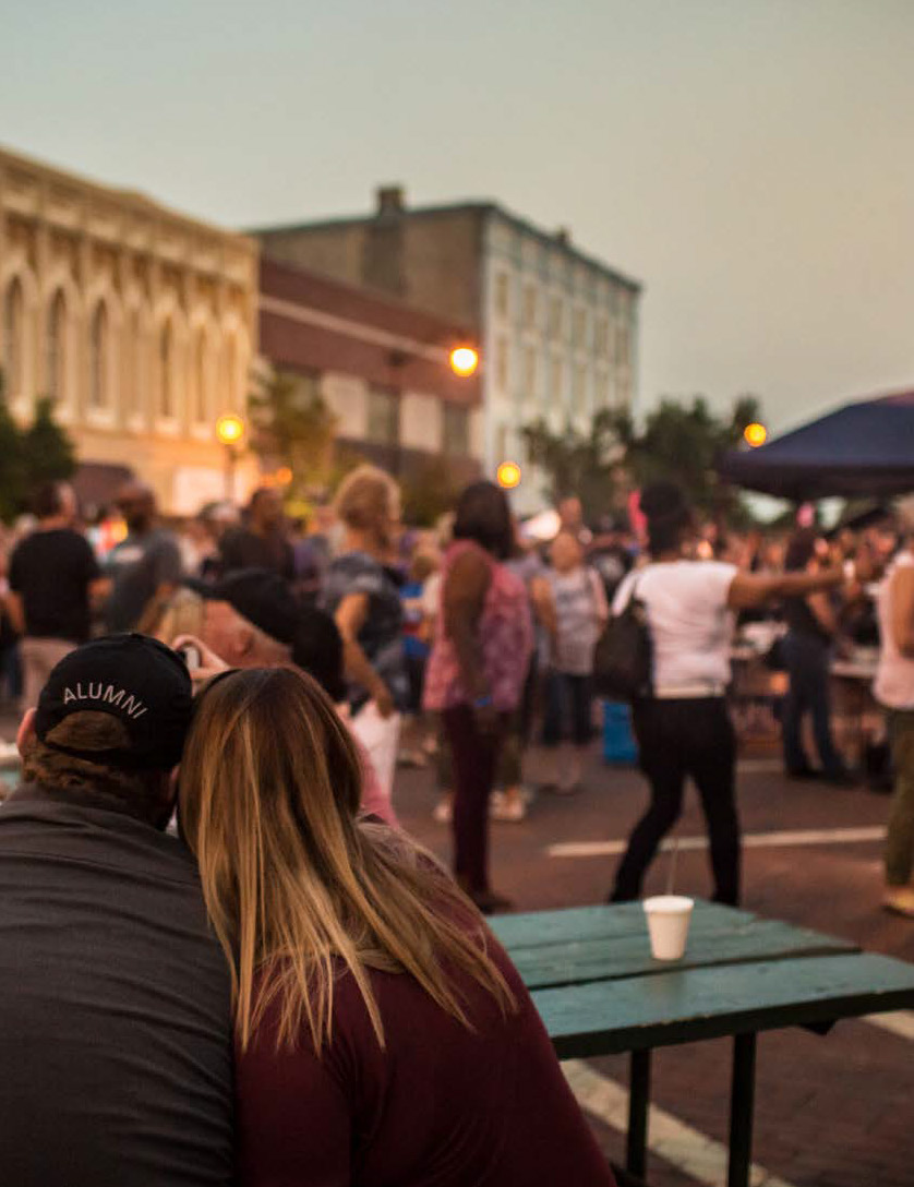 What's on your bucket list to do in Beloit this year? 🗒️  Check out <a href="/VisitBeloit/">Visit Beloit</a>'s Official Visitor Guide at visitbeloit.com/beloit-travel-… to get some ideas! 💡 #VisitBeloit #Travel #Wisconsin #Beloit #TravelWisconsin #ThingsToDo 
📸: Visit Beloit