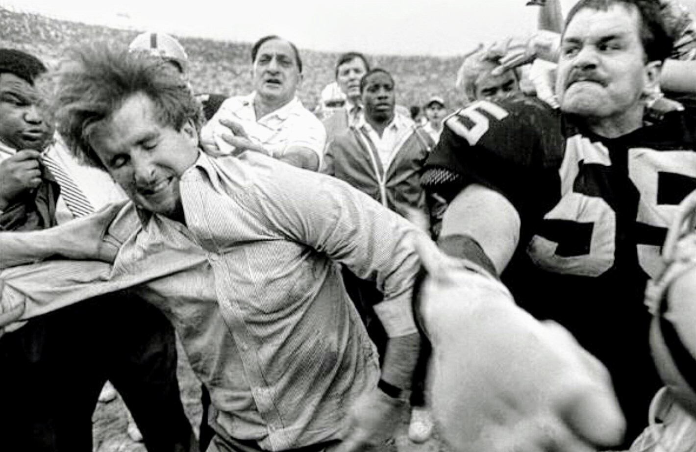 Old Time Football ? on Twitter: "January 5, 1986 Matt Millen punches  #Patriots GM Pat Sullivan. Matt tells his side of the story #Raiders  https://t.co/OZKknNkSE9" / Twitter
