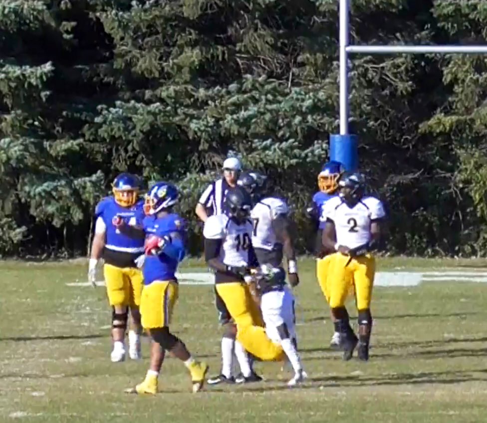 ‼️Recruitment still 100% open‼️
6’6 250 versatile TE. 
3-2 eligibility. 
Full tape in bio.