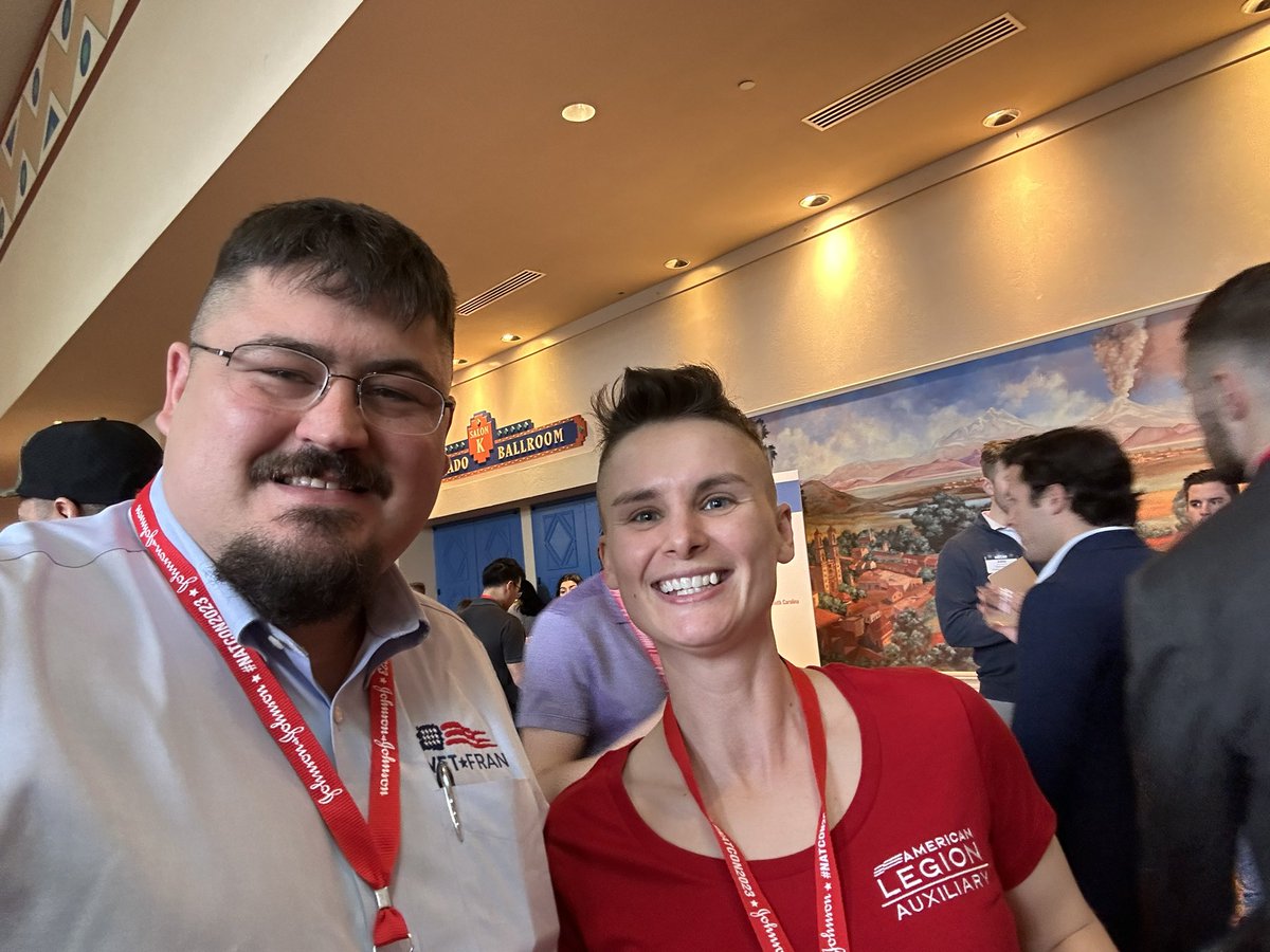 Franchising411: RT @EricOnTheRocks: Thrilled to meet @AshGutermuth at @studentvets #NatCon2023 #WeAreSVA #SVALeads in Orlando! Also excited to be here representing @IFAFdn @VetFranIFA @Franchising411