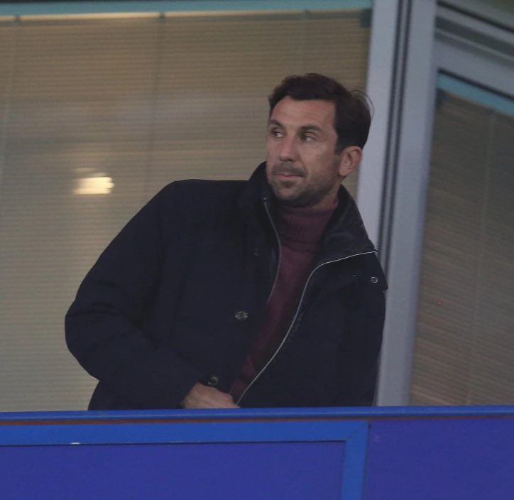 Darijo Srna, Shakhtar Donetsk director, here at Stamford Bridge as expected for Chelsea-City game. 🇺🇦🇬🇧 #CFC Arsenal will keep pushing for Mykhaylo Mudryk, player’s preference and total priority — but Shakhtar also met with Chelsea in the last hours. McPhilimey - The Sun ⤵️📸