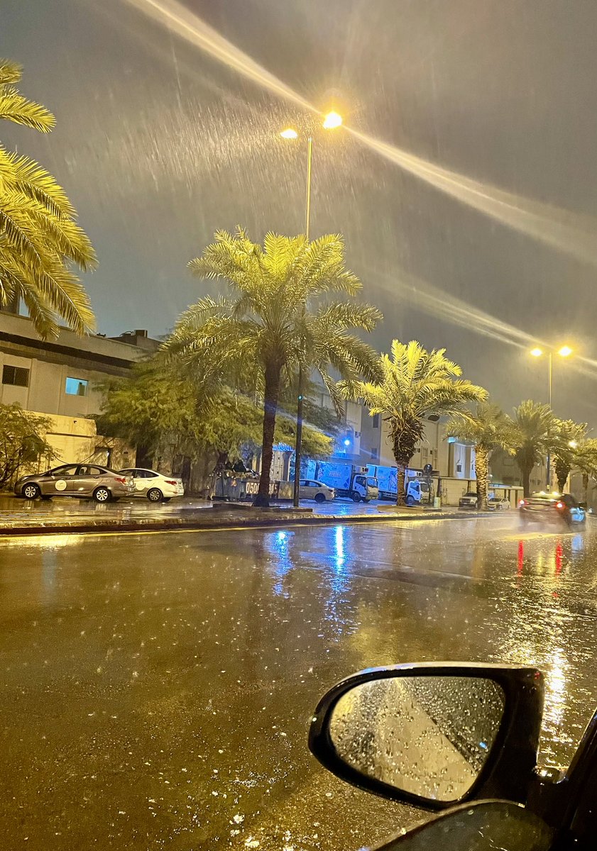 shiko__97's tweet photo. 🤍🌧️ https://t.co/Pto4QgyuyC