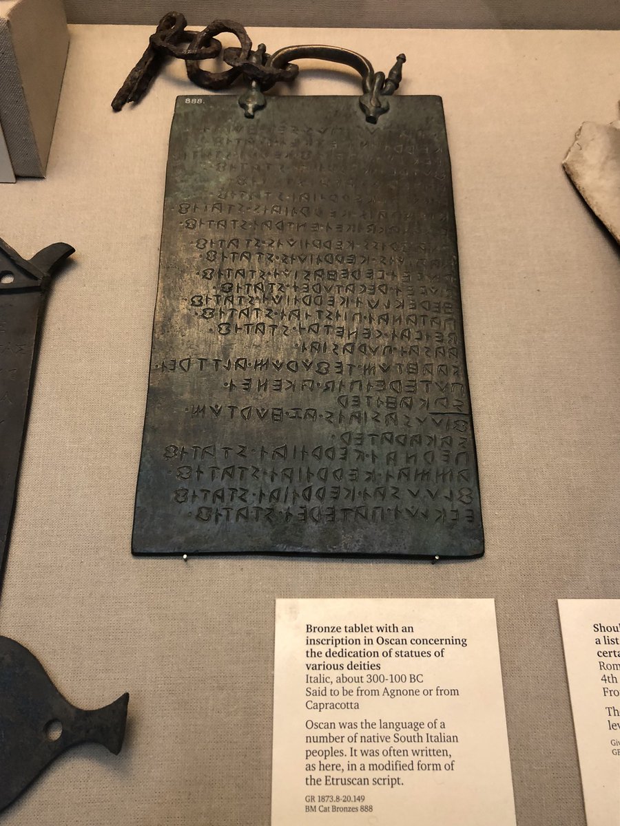 doformichelli's tweet photo. Missione compiuta! 😉 
@britishmuseum #Osca @Oska7 @GiElleDiElle @marinavitullo1 #Molise https://t.co/XOTJ4wFj61