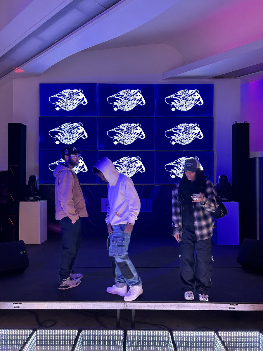 forthefuture_co's tweet photo. Good to be back. 

@ItsTruSound 
@b4bylexig1rl 
@okayjjack https://t.co/wpAyDtGcYI