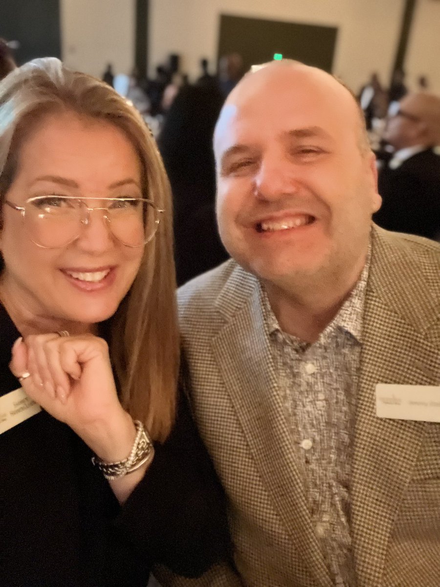 ShannonOliviero's tweet photo. Honored to join in and celebrate being honored as a Community Hero by the #mlkparadefoundation @FeedingTampaBay and our President & CEO @MantzThomas
@jeremygloff https://t.co/1L6kbvciRo