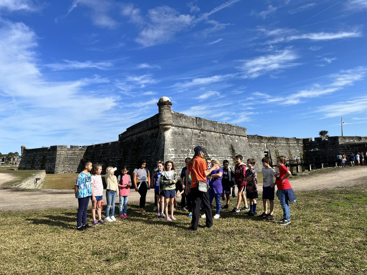 meetMsMoyer's tweet photo. Had such a great time in St. Augustine with the coolest kids today ♥️ #staugustine #fieldtrip #gme https://t.co/yDyoPfFhqV
