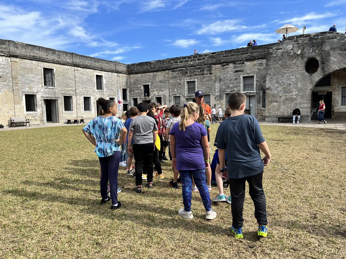meetMsMoyer's tweet photo. Had such a great time in St. Augustine with the coolest kids today ♥️ #staugustine #fieldtrip #gme https://t.co/yDyoPfFhqV