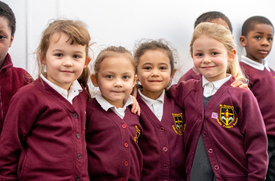 OLICATchaplains's tweet photo. 9am @OlicatSchools First Friday Prayer Chain. This hour we are joined by @STMBedford Morning Prayers, Key Stage 2 @stgregoryscps and @SJSGPrimary  celebrating their Epiphany Mass. Can you join us and pray? 
#olicatcommunity https://t.co/HJWnfmtJAe