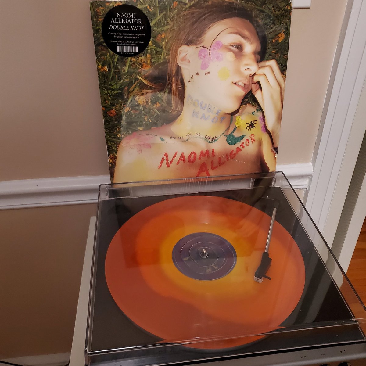 Thank you <a href="/fmswlf/">R u s t</a> for recommending <a href="/naomialligator/">naomi alligator</a> 
#vinyl #Indiemusic