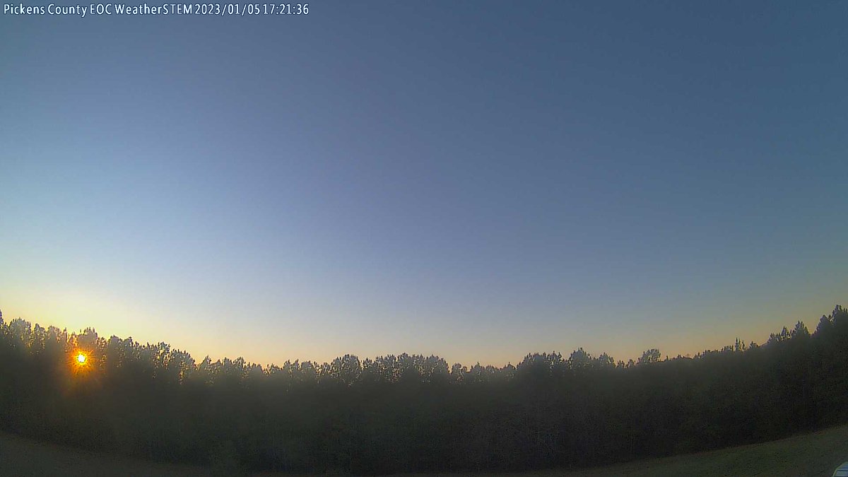 PCEMSCWxSTEM's tweet image. Pickens County Emergency Management at sunset and it's 58.3 F.