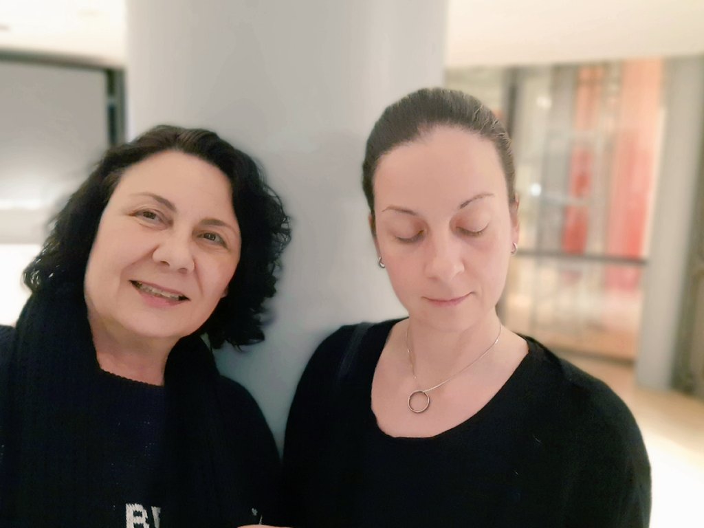C_M_Kaiser's tweet image. Kurz vor ihrem Ende habe ich mir die Ausstellung #Empowerment nochmals angeschaut – diesmal mit meiner Tochter. Auch dieses Mal war ich überaus beeindruckt von der Vielfalt feministischer Ansätze in der Kunst. Die Ausstellung ist noch bis Sonntag geöffnet! 😃#KunstmuseumWolfsburg
