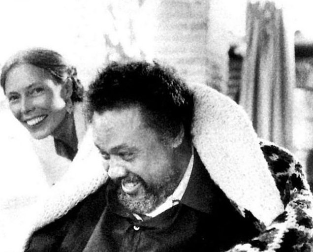 Celebrating the life of Charles Mingus, who passed away 44 years ago today with Joni’s paintings of her longtime friend and collaborator. 

Listen to the MINGUS album in full here: JM.lnk.to/Mingus

Photo by Sue Mingus.