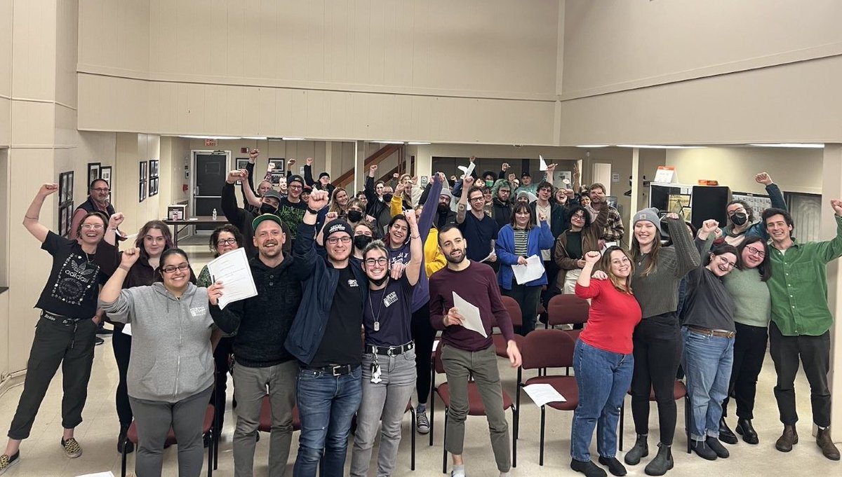 UFCWLocal328's tweet image. Exciting news! Join us in congratulating Seven Stars Bakery cafe workers in Providence, Rumford and Cranston, Rhode Island for voting unanimously to ratify their first contract! 🙌🎉🎈 ufcw328.org/seven-stars-em…