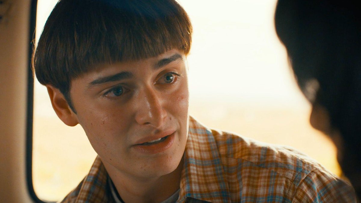 iWH1TELIM0's tweet photo. well of course noah schnapp delivered in this scene. AS IT TURNS OUT HE FUCKING GETS IT https://t.co/HbhfZv40Mh