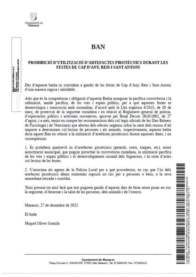 JapesTweet's tweet photo. I jo que pensava que l'autoritat del Batle era a tot el municipi...idò anava errat! Uns "focs d'artifici" (que no s'improvitzen i fan molt renou) a l'arribada dels Reis a n'es Port! Ah, adjunt el ban que ho prohibeix. Molts d'anys i salut per tota la gent de bona voluntat! 😘 https://t.co/yb3Y37gqoA