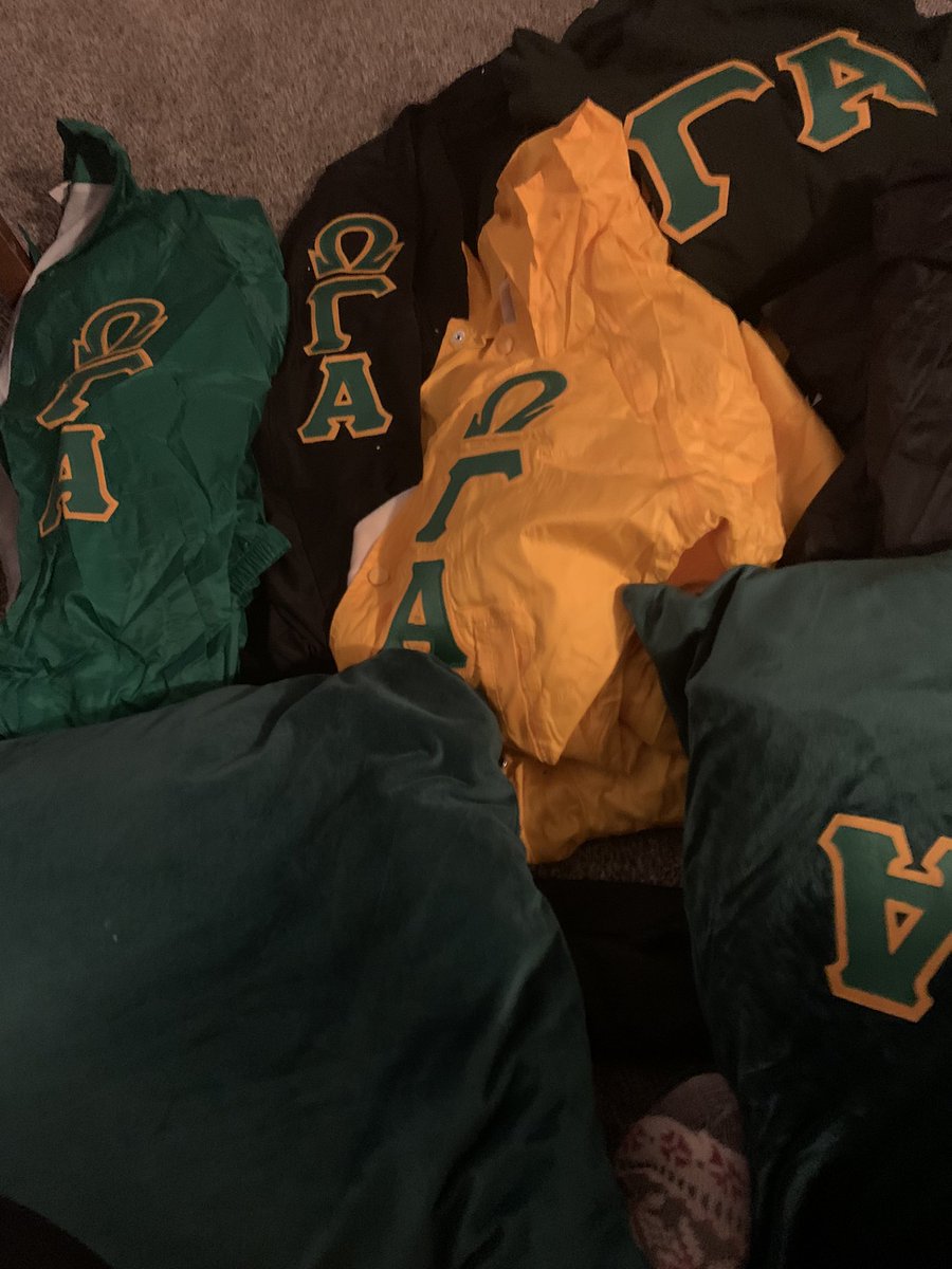 TayaSimmons's tweet image. Setting up shop #435THESERIES x #getshotbyagirl