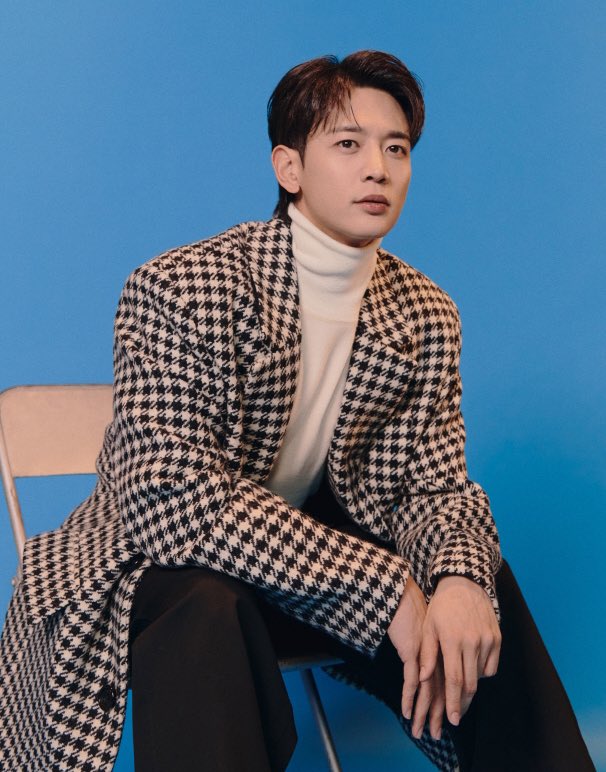 mingblinger's tweet photo. SHINee Choi Minho will be the MC for '32nd Seoul Music Awards' ceremony‼️‼️‼️
#MINHO #민호 #ChoiMinho #SHINee 
32nd Seoul Music Awards will be held at the KSPO Dome, Olympic Park, South Korea. The show will start at 7:00 PM, January 19, Thursday.
📌https://t.co/fsld2JtkFI https://t.co/T6ZG7PHTdt