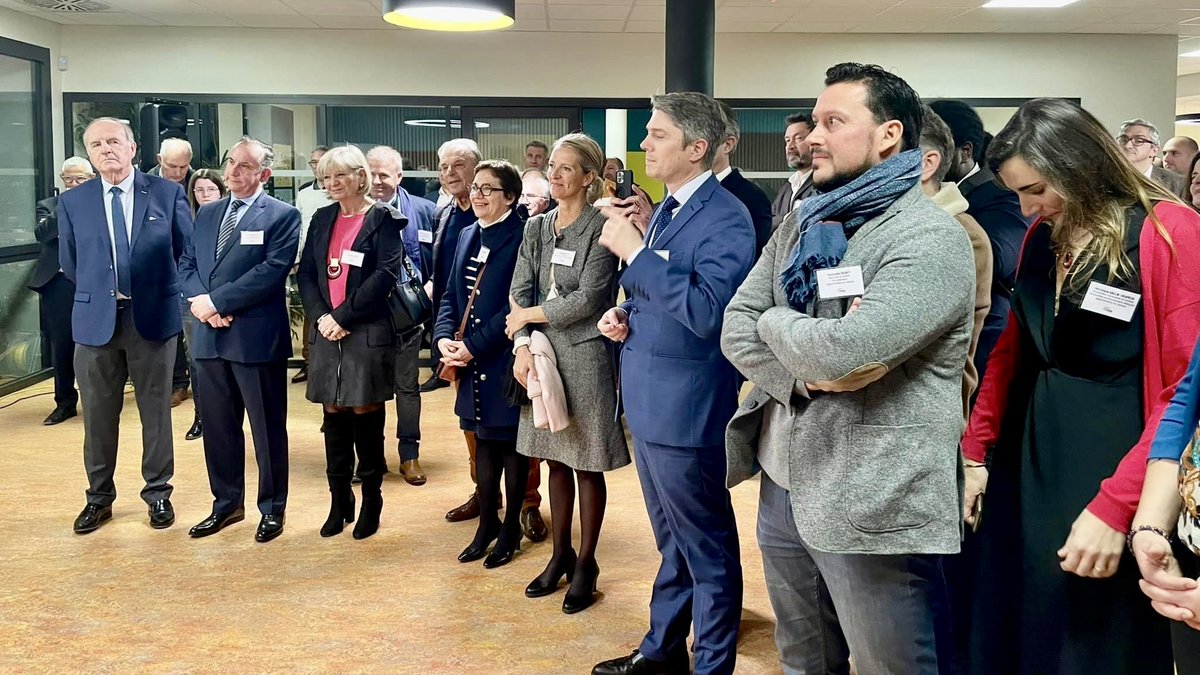 cplassard's tweet photo. 📆 VOEUX AGGLOMÉRATION DE SAINTES 📆
￼
#CormeRoyal #Pisany #LaClisse #Luchat sont sur ma circonscription ET dans l’Agglomération de Saintes.

C'est donc avec plaisir que j'ai assisté aux voeux du Président @brunoDRAPRON !

Premiers voeux d'une longue liste... https://t.co/rIckAkLXN2