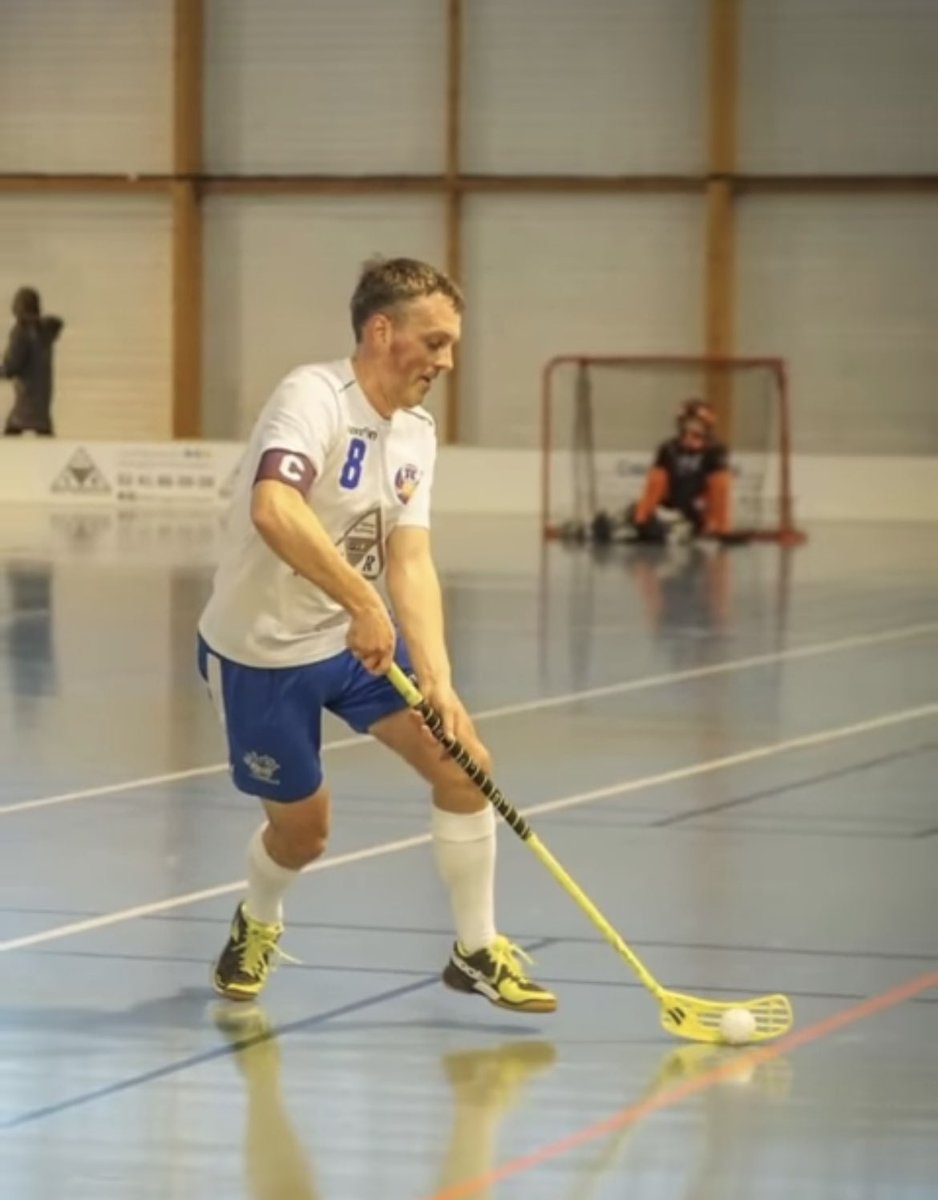 En ce 5 janvier 2023, l'ensemble du club souhaite un Joyeux Anniversaire à Jérôme Labarbe !

Un grand merci à Jérôme pour son dévouement, son implication, sa bonne humeur et sa pérennité au sein du club.

A très vite sur les terrains 🥅🏒🙏😉

<a href="/JPPavillon/">Pavillon</a> <a href="/David__COLIN/">David COLIN</a>