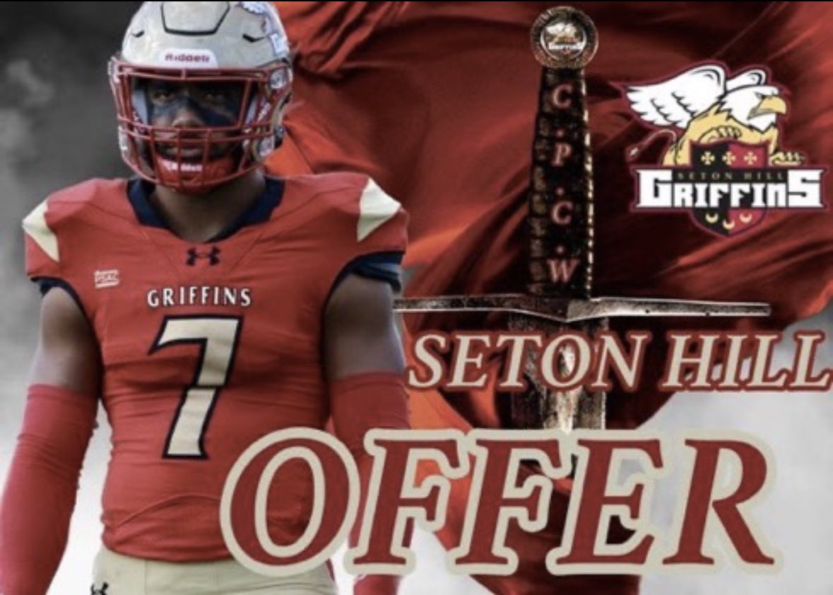 TyHolland0's tweet photo. Blessed to receive a PWO from Seton Hill University!! @SHU_FBALL @Coach___Russell @BillBillDungee https://t.co/9H5UOE5GrF