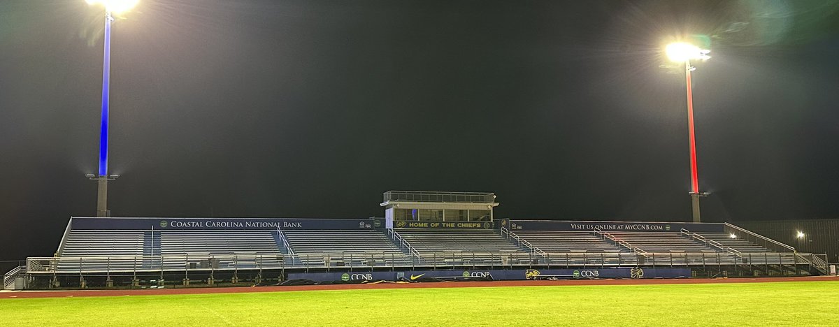 Displaying <a href="/BuffaloBills/">Buffalo Bills</a> blue and red tonight! Chief nation is praying for Damar Hamlin to make a full recovery! Please join us 🙏 <a href="/HamlinIsland/">𝐃𝐚𝐦𝐚𝐫 𝐇𝐚𝐦𝐥𝐢𝐧</a>