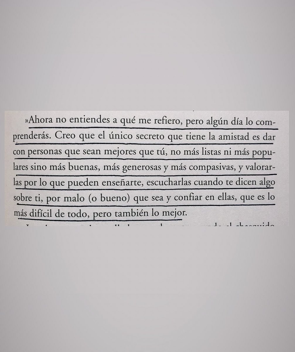 Cementedelibros's tweet photo. “Ahora no entiendes a qué me refiero, pero algún día lo comprenderás. Creo que el único secreto que tiene la amistad es dar con personas que sean mejores que tú…”
Libro: Tan poca vida
Autor: Hanya Yanagihara
#cementeriodelibros https://t.co/sPQ1M3q9n5