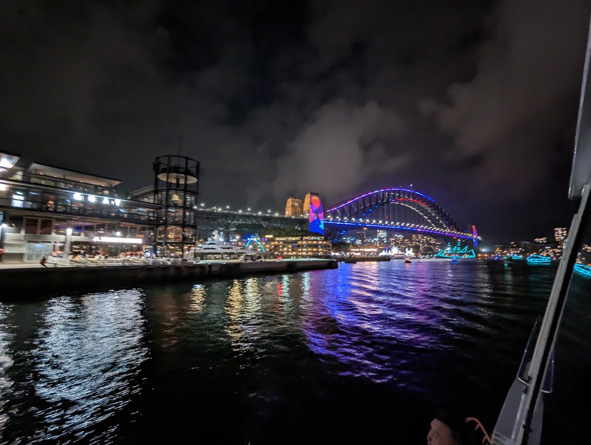 boatingoau's tweet photo. The sun will be out on Sydney harbour over the weekend check last minute availability to secure a spot and enjoy the best harbour in the world https://t.co/K1nFrl0hFV https://t.co/cQluDQoyY3