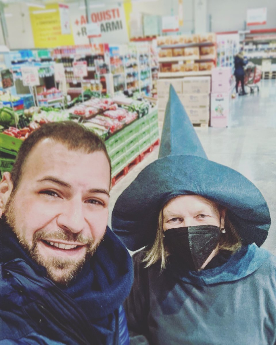 domeniciaffone's tweet photo. 🗣️ Good ⭕️ or bad ❌⁉️ 🧙♀️🍬🍭🍬🧙♀️
#epifania2023 #befana2023 #inarrivo… https://t.co/BY5Fe3KNX5