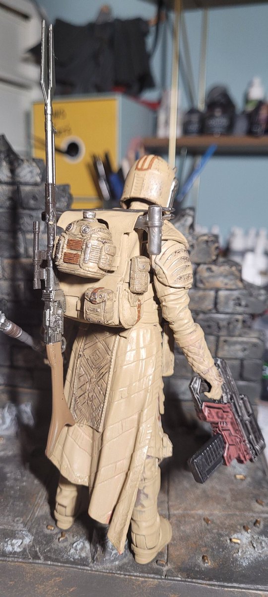 Desert patrol mandolorian armourer