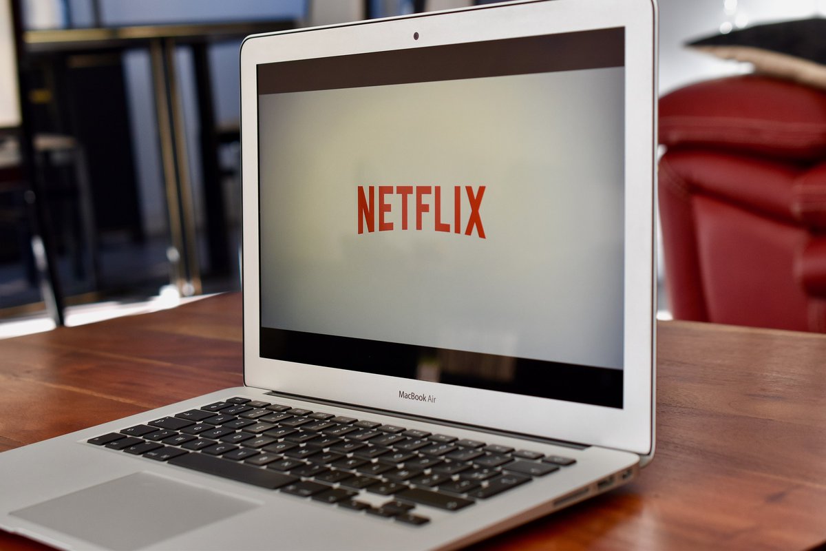 Did you know that the creator of Netflix, Reed Hastings, got the idea for his company after racking up a $40 late fee on his VHS rental of Apollo 12?  via: bit.ly/2XSpQsv