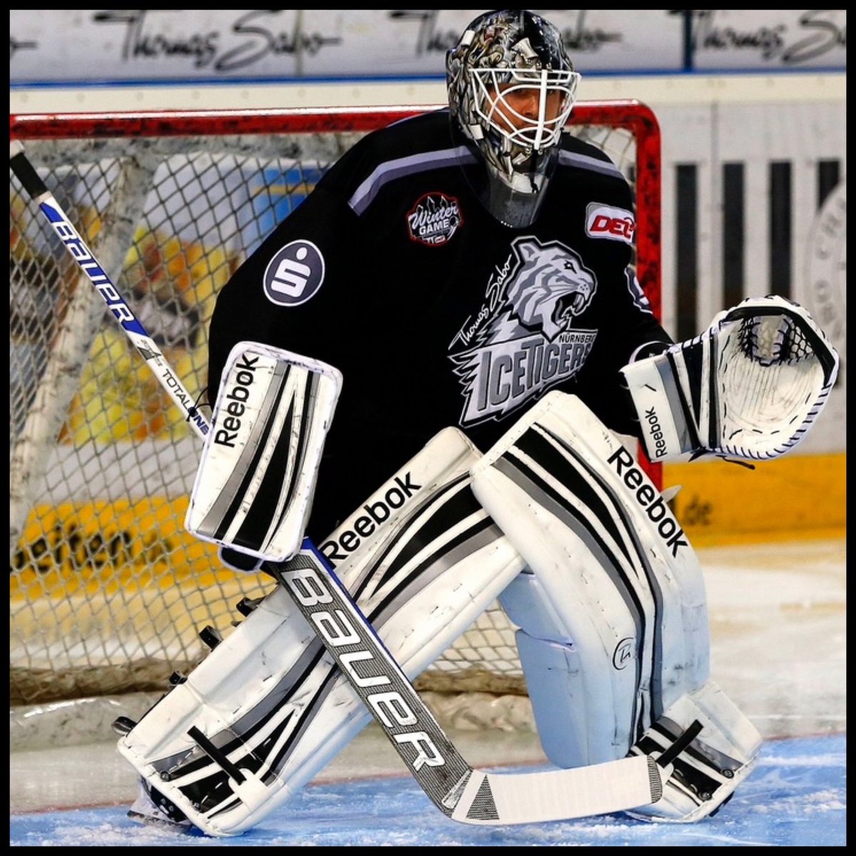 Weimsy's tweet image. On this day 10 years ago (January 5, 2013), the first outdoor DEL Winter Game took place in front of 50,000 people at a sold out Nürnberg Stadium. 

Thomas Sabo/Nürnberg Ice Tigers (4) VS Eisbären Berlin (3) 🏆                          

@Ice_Tigers @Eisbaeren_B @DELoffiziell