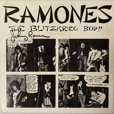 47 years ago
In January 1976, the recordings for  'Blitzkrieg Bop' started. It was the first single off the Ramones from the self-titled debut album 'Ramones'.

#punk #punks #punkrock #ramones #blitzkriegbop #history #punkrockhistory